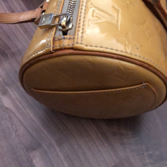 Authentic Louis Vuitton Bedford Bag Yellow Vernis Discounted from $700 - Picture 4 of 7